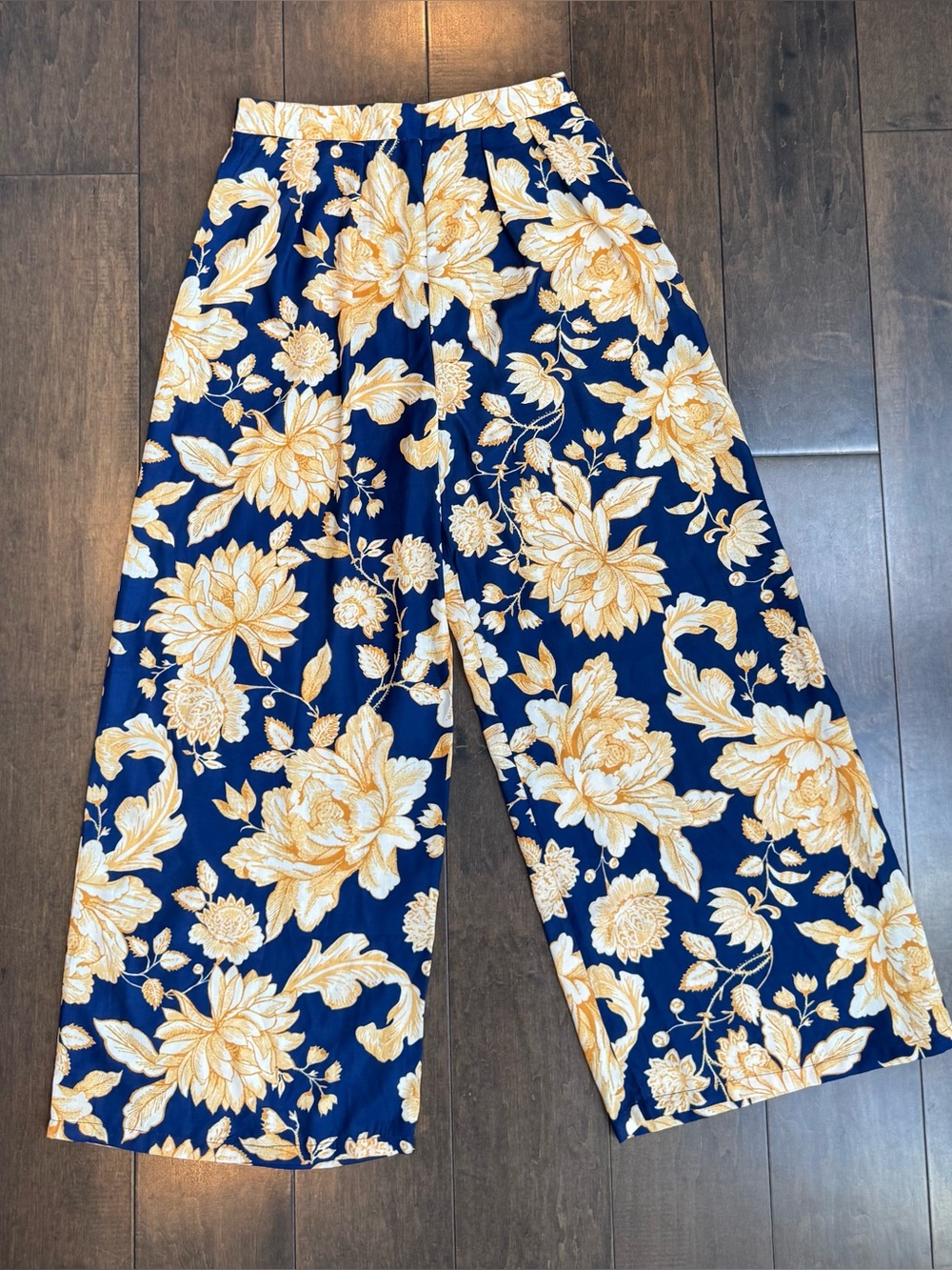 NWT Flying Tomato Navy and Yellow Floral Wide-Leg Pants